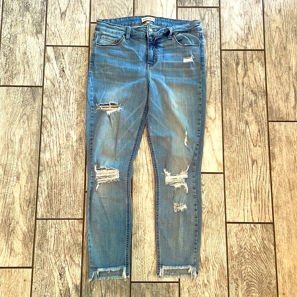 Studio Blue Skinny Distressed Cropped Frayed Step Hem Jean